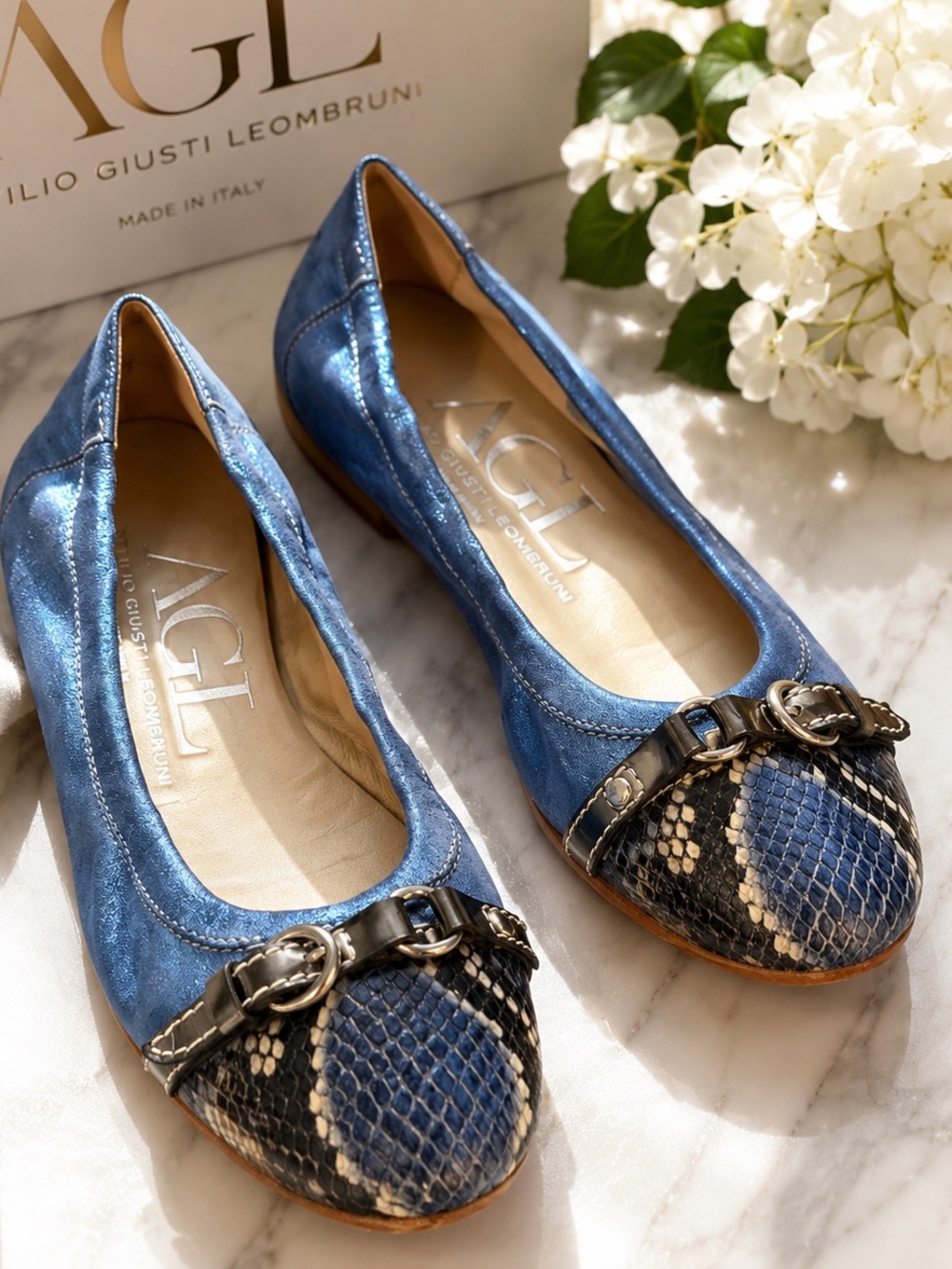 AGL Attilio Giusti Leombruni Blue Suede Flats Snake Print Size US 7.5 (EU37.5)